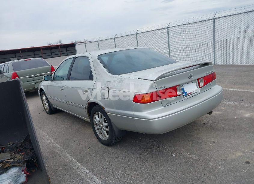 Photo 3 of 2000 Toyota Camry XLE V6 (VIN 4T1BF28K7YU107443)