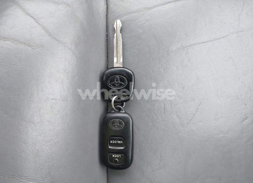 Photo 11 of 2000 Toyota Camry XLE V6 (VIN 4T1BF28K7YU940644)