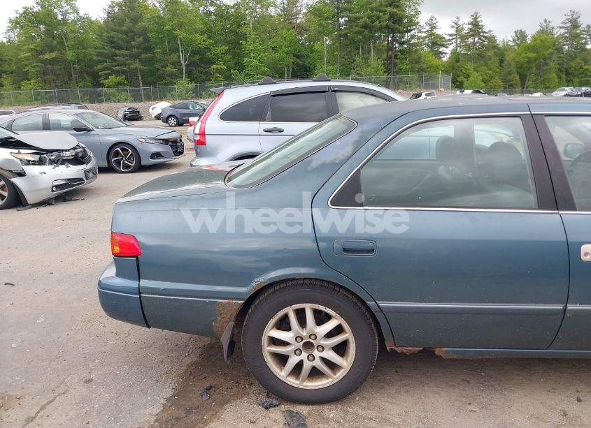 Photo 14 of 2000 Toyota Camry XLE V6 (VIN 4T1BF28K7YU940644)