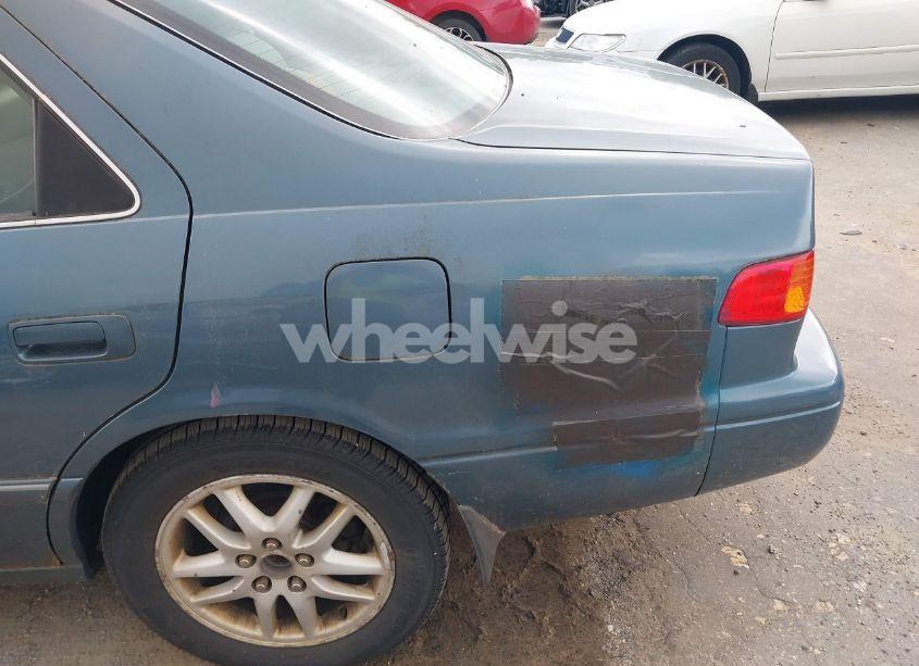 Photo 6 of 2000 Toyota Camry XLE V6 (VIN 4T1BF28K7YU940644)