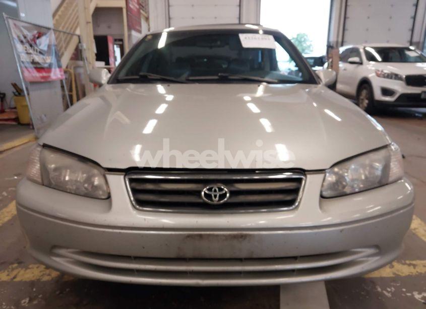 Photo 12 of 2001 Toyota Camry XLE V6 (VIN 4T1BF28KX1U962787)