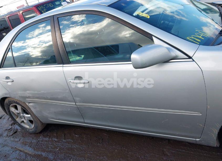 Photo 13 of 2002 Toyota Camry SE V6 (VIN 4T1BF30K02U001683)