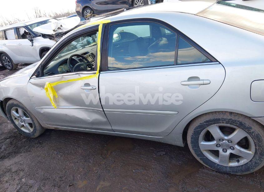 Photo 14 of 2002 Toyota Camry SE V6 (VIN 4T1BF30K02U001683)