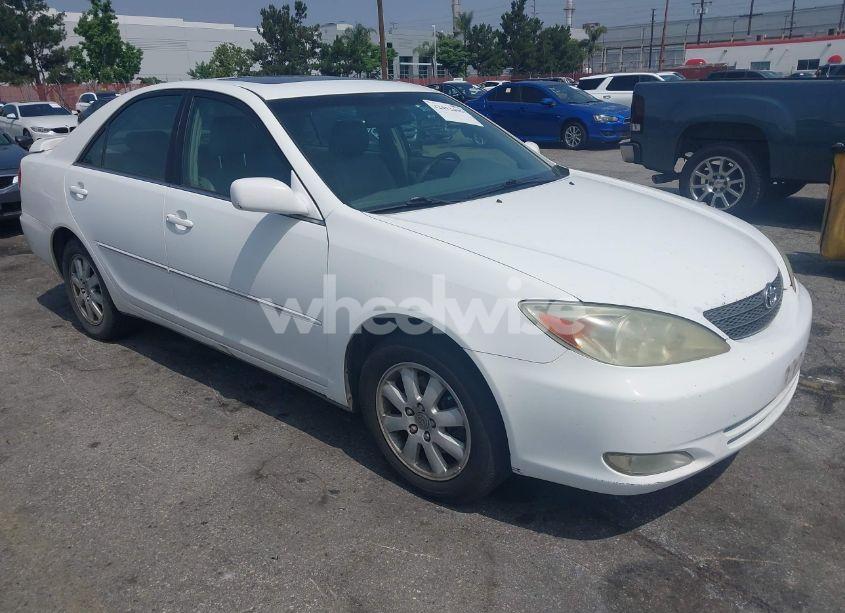 2003 Toyota Camry XLE V6 (VIN 4T1BF30K03U059469) main photo