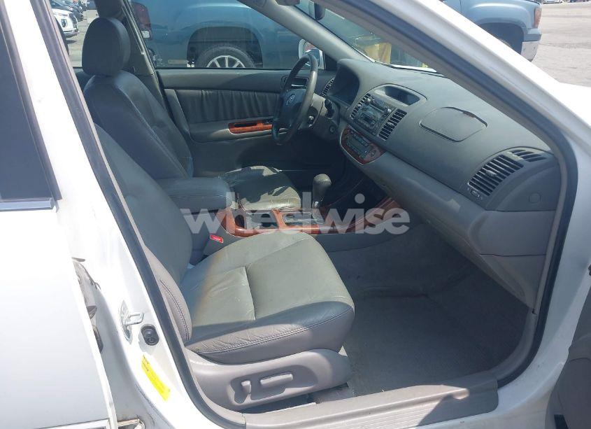 Photo 5 of 2003 Toyota Camry XLE V6 (VIN 4T1BF30K03U059469)