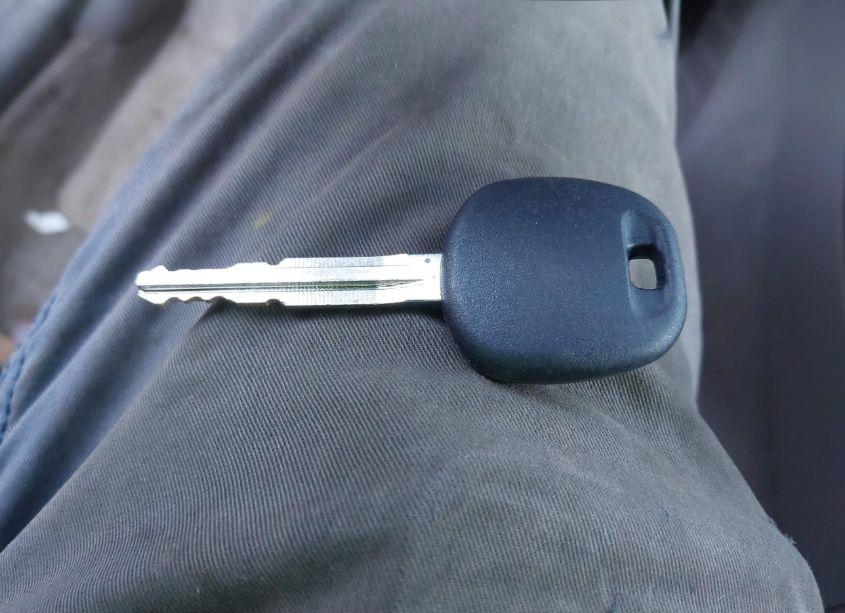 Photo 11 of 2004 Toyota Camry XLE V6 (VIN 4T1BF30K04U576207)