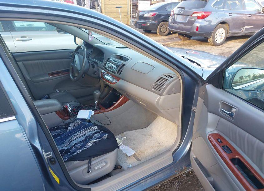 Photo 5 of 2004 Toyota Camry XLE V6 (VIN 4T1BF30K04U576207)