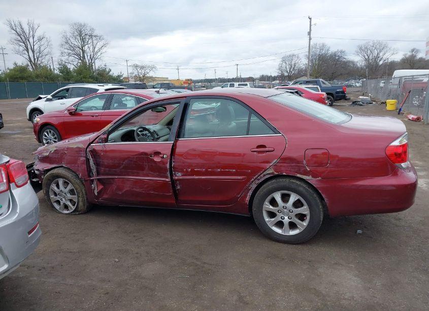 Photo 14 of 2005 Toyota Camry XLE V6 (VIN 4T1BF30K05U085427)