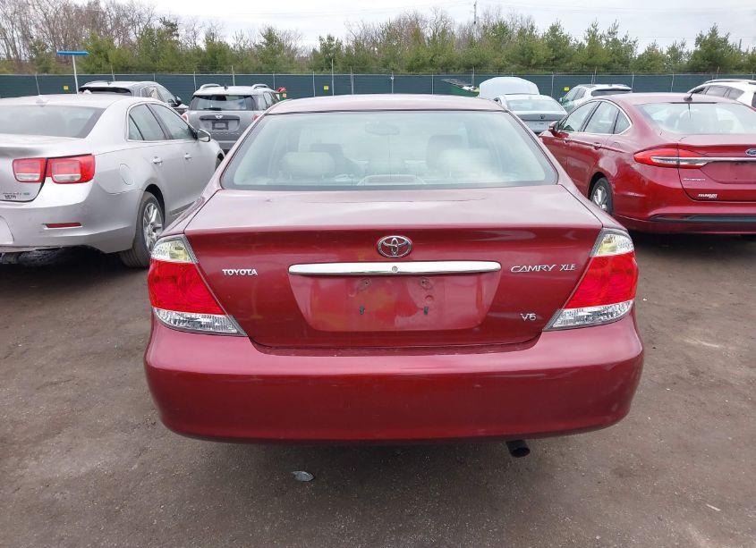 Photo 16 of 2005 Toyota Camry XLE V6 (VIN 4T1BF30K05U085427)