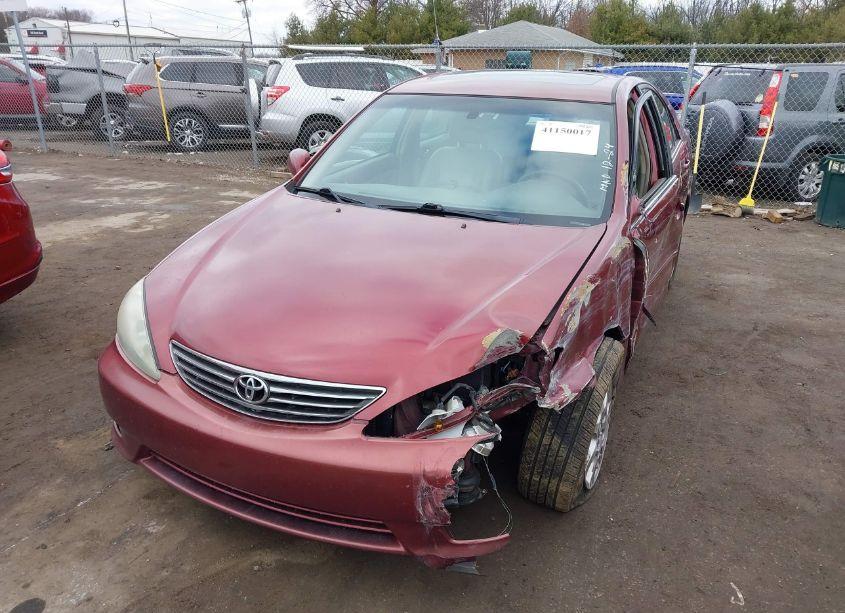 Photo 2 of 2005 Toyota Camry XLE V6 (VIN 4T1BF30K05U085427)