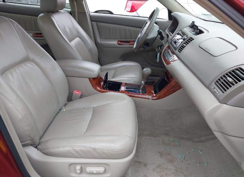 Photo 5 of 2005 Toyota Camry XLE V6 (VIN 4T1BF30K05U085427)