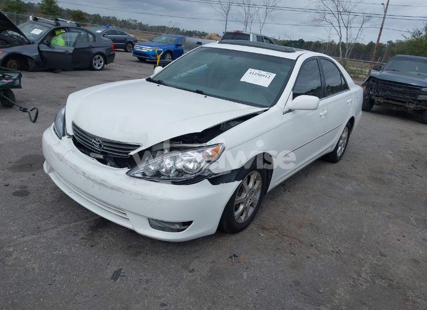 Photo 2 of 2005 Toyota Camry XLE V6 (VIN 4T1BF30K05U085668)