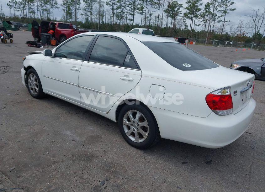 Photo 3 of 2005 Toyota Camry XLE V6 (VIN 4T1BF30K05U085668)