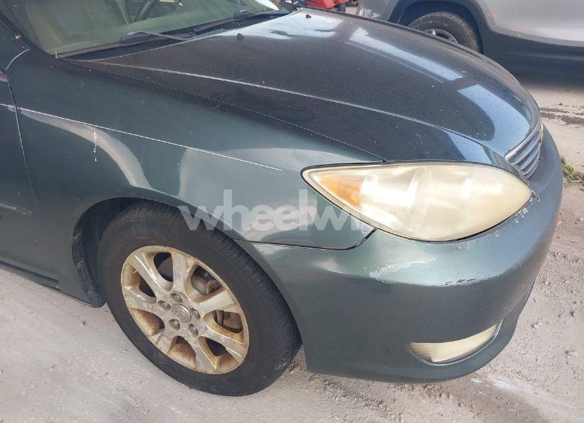 Photo 14 of 2005 Toyota Camry XLE V6 (VIN 4T1BF30K05U107300)