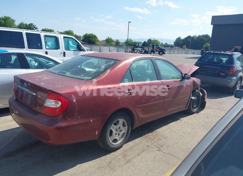 Photo 4 of 2002 Toyota Camry LE V6 (VIN 4T1BF30K12U006911)