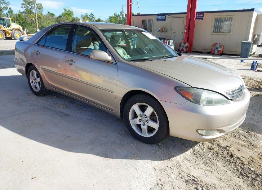 2002 Toyota Camry SE V6 (VIN 4T1BF30K12U508091) main photo
