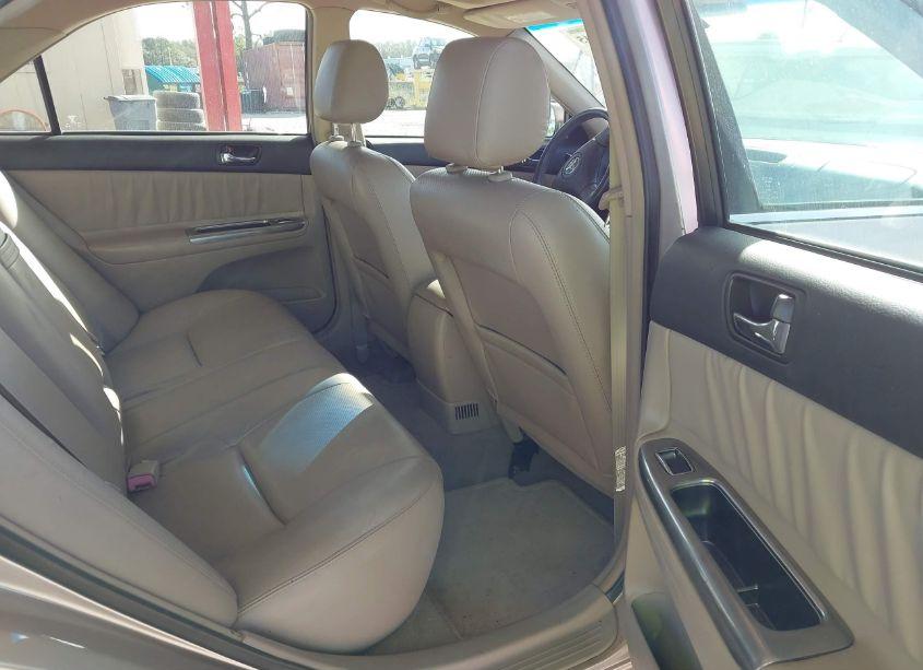 Photo 8 of 2002 Toyota Camry SE V6 (VIN 4T1BF30K12U508091)