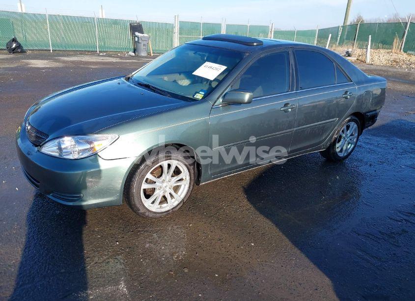 Photo 2 of 2002 Toyota Camry LE V6 (VIN 4T1BF30K12U524601)
