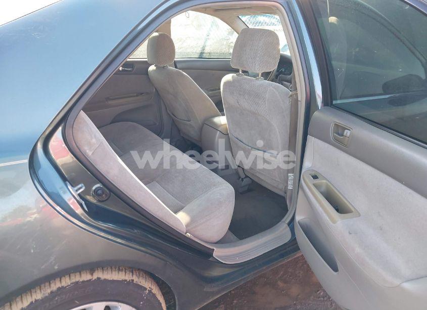 Photo 8 of 2002 Toyota Camry LE V6 (VIN 4T1BF30K12U524601)