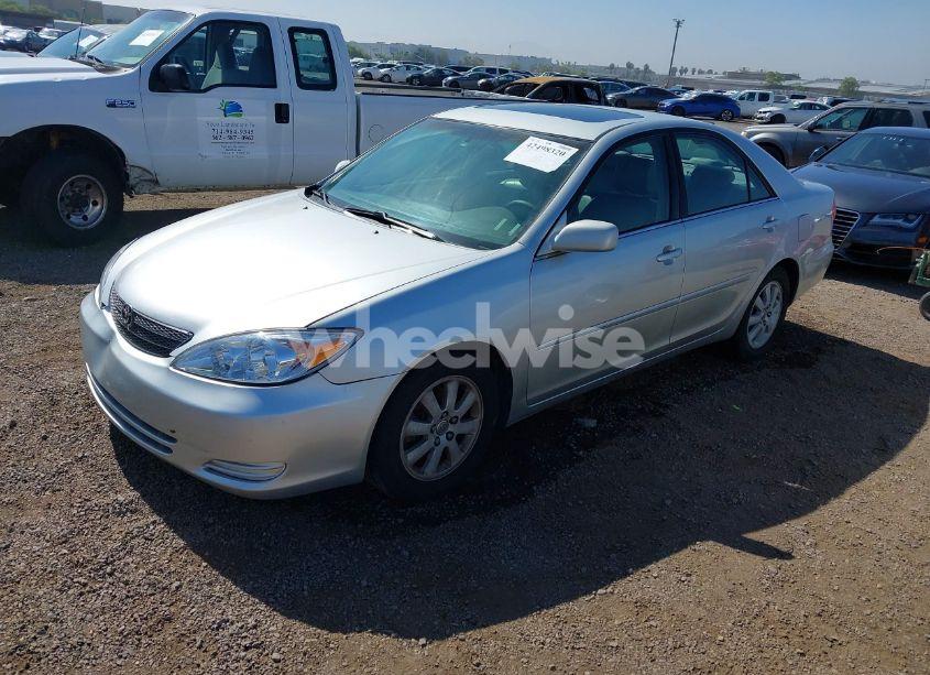 Photo 2 of 2002 Toyota Camry XLE V6 (VIN 4T1BF30K12U531435)