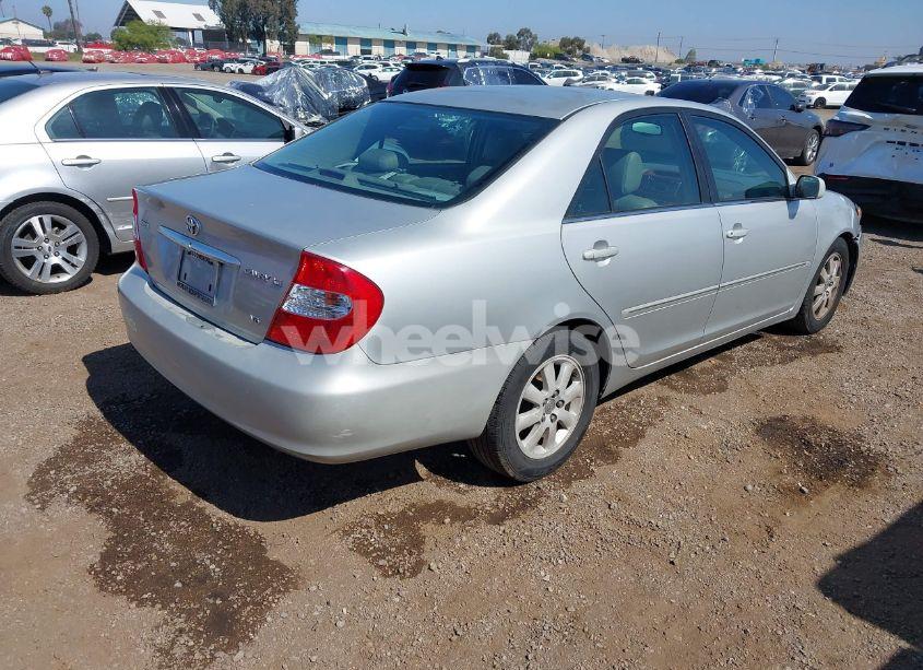 Photo 4 of 2002 Toyota Camry XLE V6 (VIN 4T1BF30K12U531435)