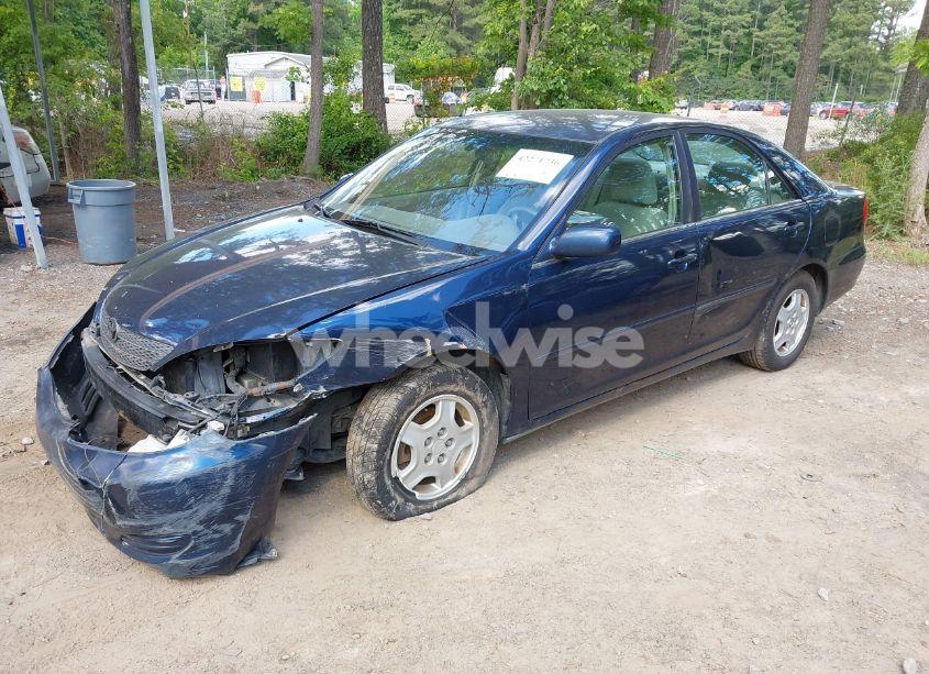 Photo 2 of 2002 Toyota Camry LE V6 (VIN 4T1BF30K12U534593)