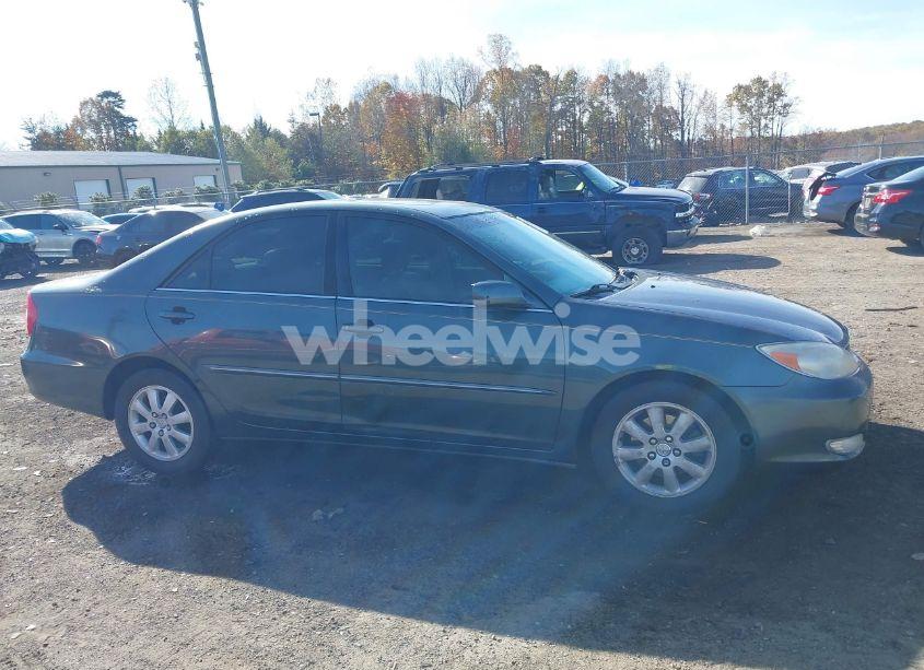 Photo 13 of 2002 Toyota Camry XLE V6 (VIN 4T1BF30K12U535940)