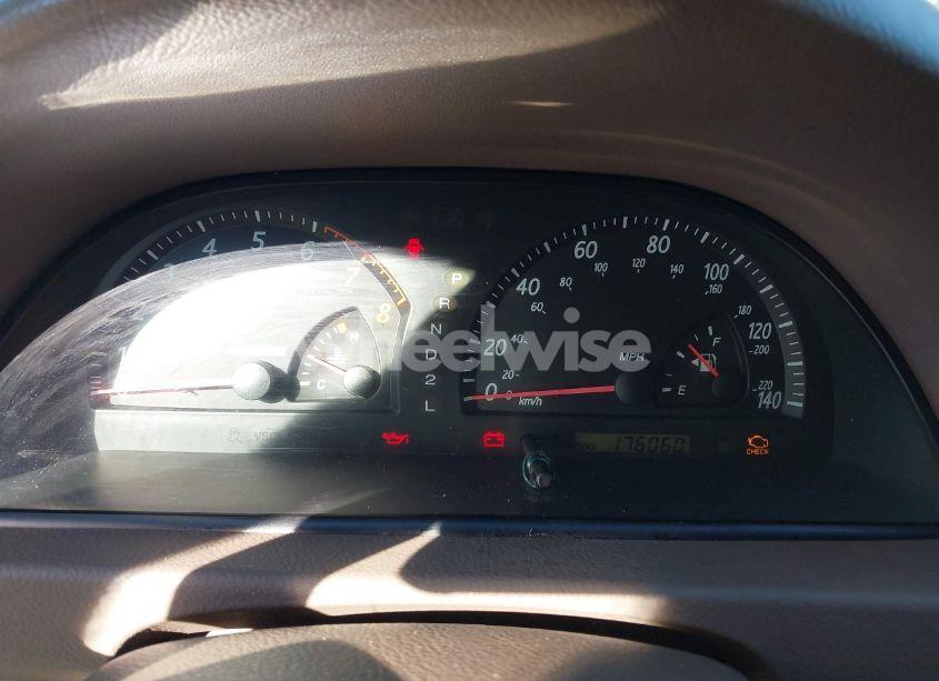 Photo 7 of 2002 Toyota Camry XLE V6 (VIN 4T1BF30K12U535940)