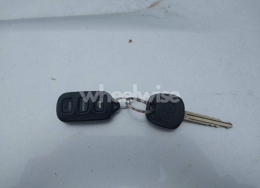 Photo 11 of 2003 Toyota Camry XLE V6 (VIN 4T1BF30K13U046035)