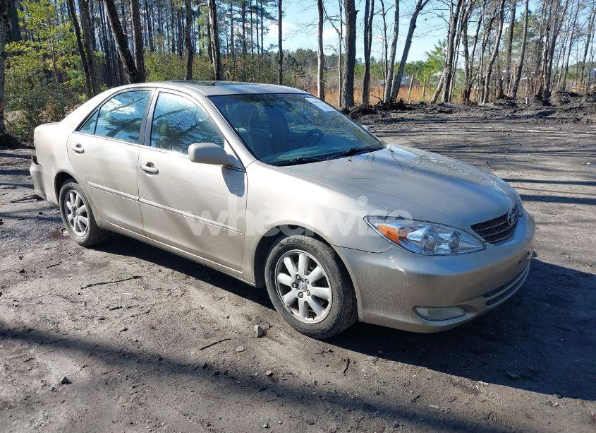 2003 Toyota Camry XLE V6 (VIN 4T1BF30K13U549208) main photo
