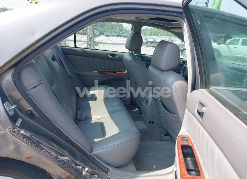 Photo 8 of 2004 Toyota Camry XLE V6 (VIN 4T1BF30K14U568083)