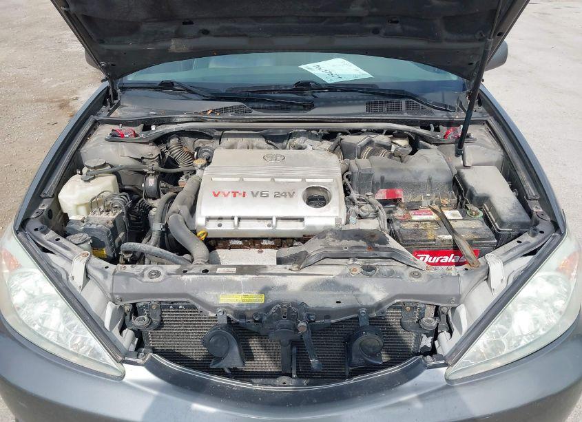 Photo 10 of 2004 Toyota Camry LE V6 (VIN 4T1BF30K14U576250)