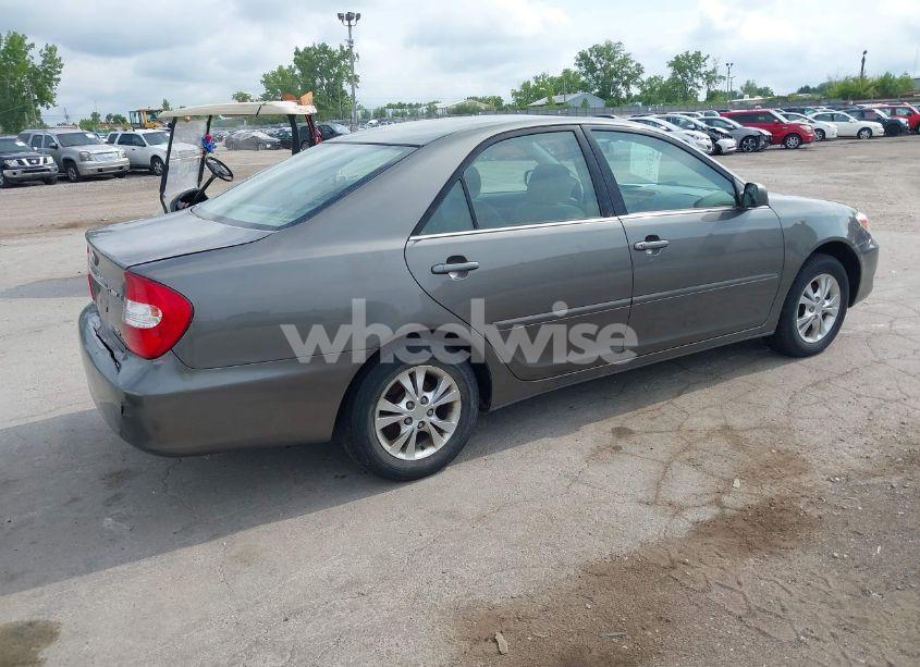 Photo 4 of 2004 Toyota Camry LE V6 (VIN 4T1BF30K14U576250)