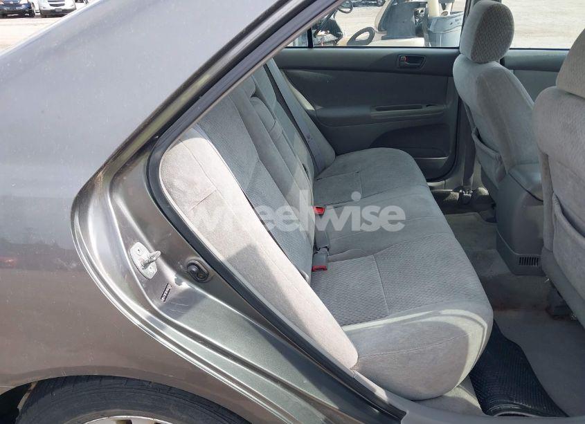 Photo 8 of 2004 Toyota Camry LE V6 (VIN 4T1BF30K14U576250)