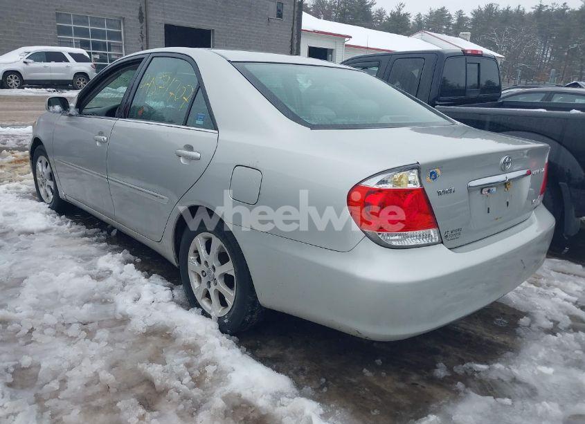 Photo 3 of 2005 Toyota Camry XLE V6 (VIN 4T1BF30K15U088689)
