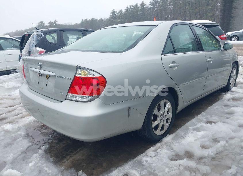 Photo 4 of 2005 Toyota Camry XLE V6 (VIN 4T1BF30K15U088689)