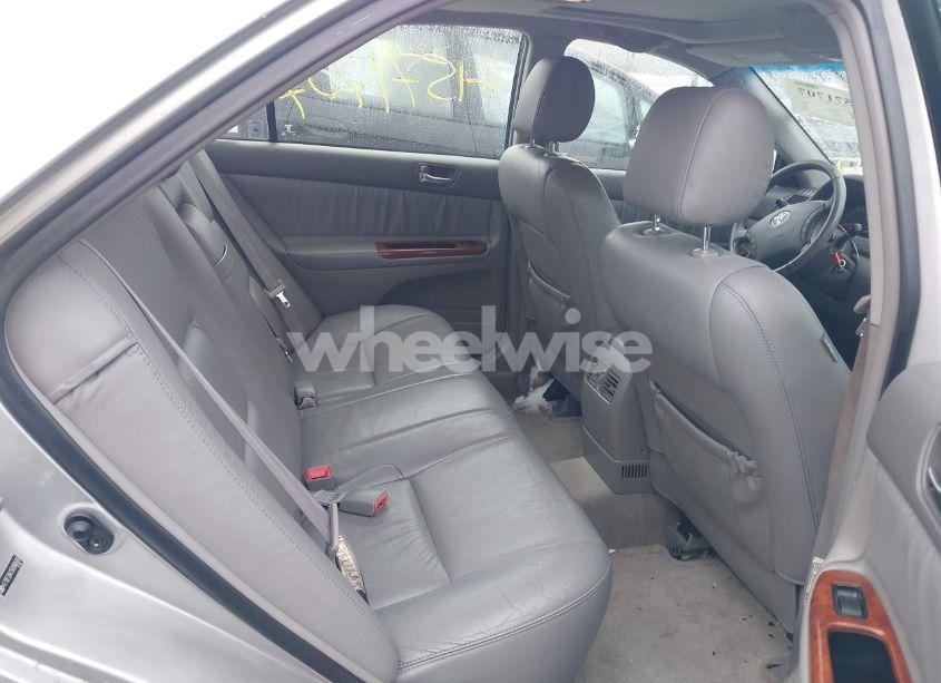 Photo 8 of 2005 Toyota Camry XLE V6 (VIN 4T1BF30K15U088689)