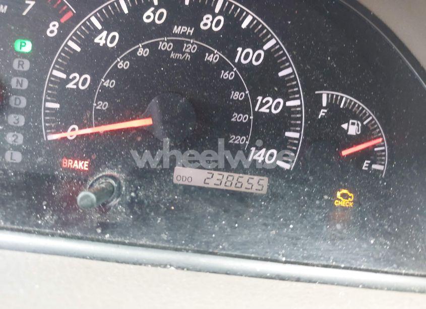 Photo 7 of 2005 Toyota Camry XLE V6 (VIN 4T1BF30K15U090278)