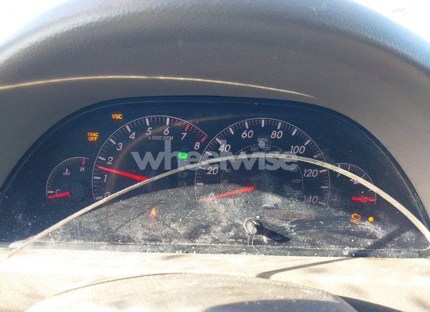 Photo 7 of 2005 Toyota Camry XLE V6 (VIN 4T1BF30K15U100680)