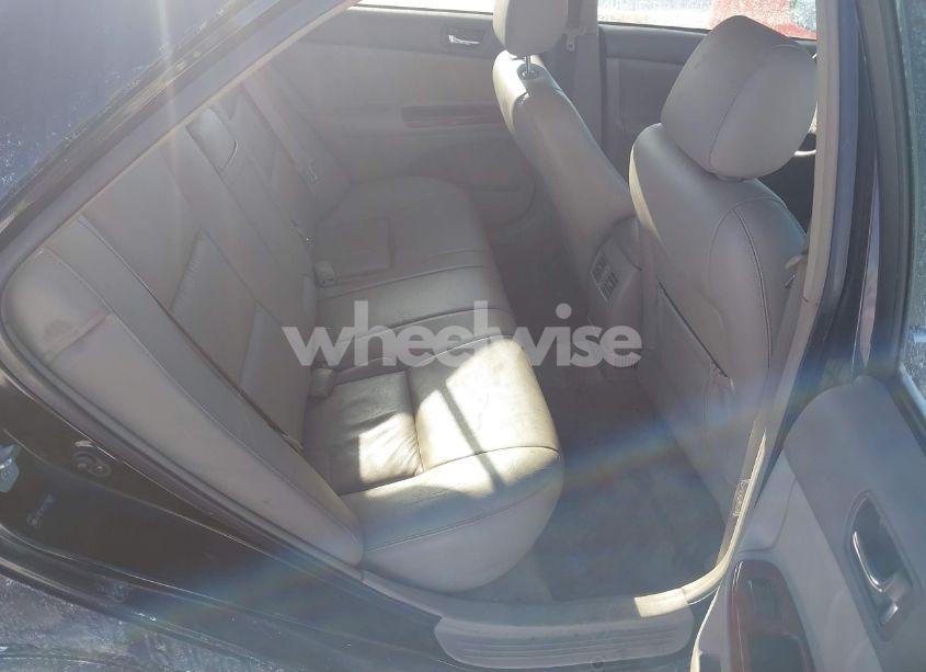 Photo 8 of 2005 Toyota Camry XLE V6 (VIN 4T1BF30K15U100680)