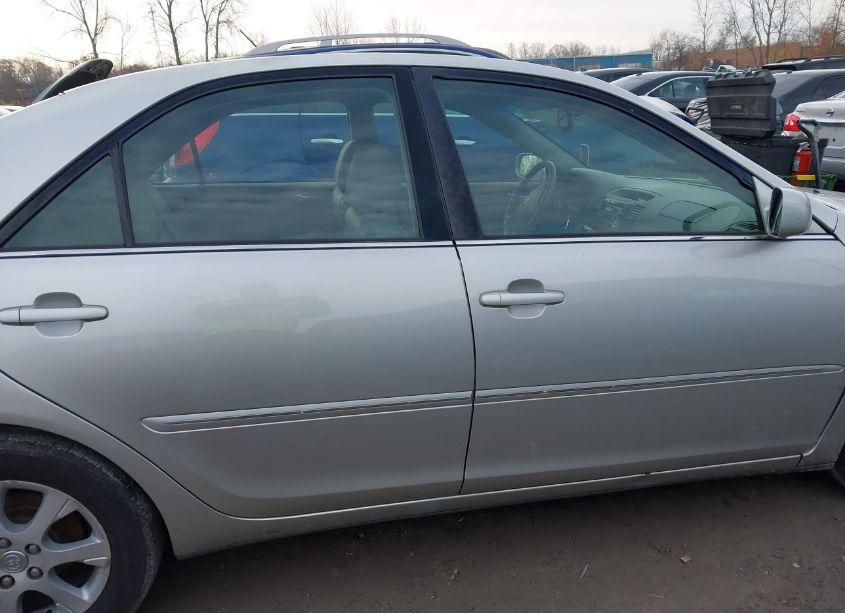 Photo 13 of 2005 Toyota Camry XLE V6 (VIN 4T1BF30K15U599027)