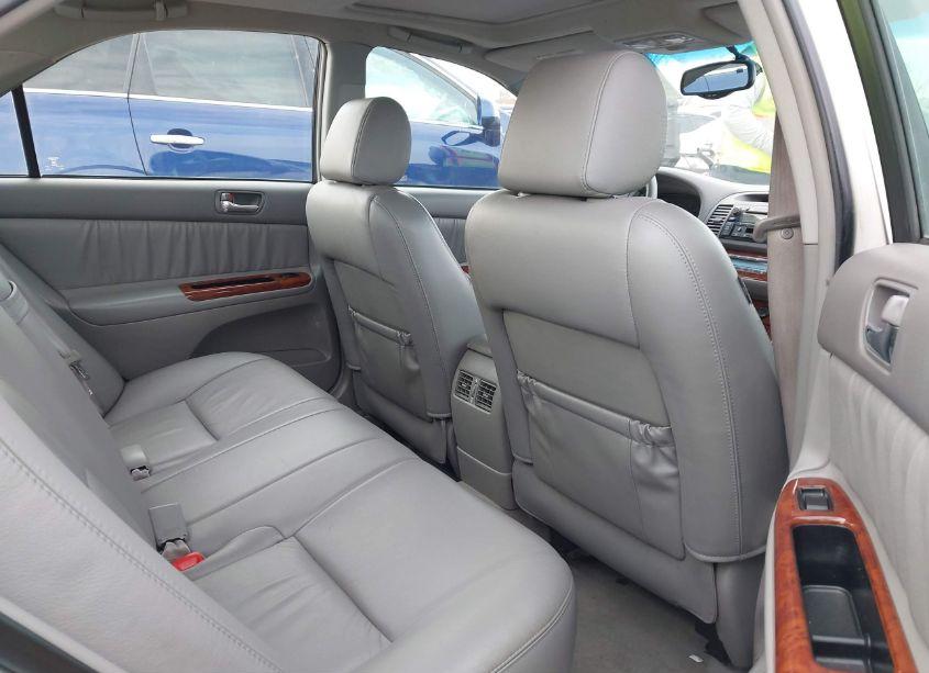 Photo 8 of 2005 Toyota Camry XLE V6 (VIN 4T1BF30K15U599027)