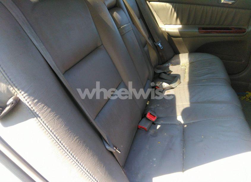 Photo 8 of 2005 Toyota Camry XLE V6 (VIN 4T1BF30K15U603125)