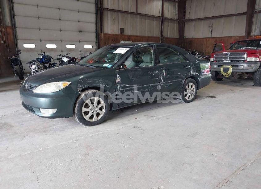 Photo 2 of 2006 Toyota Camry XLE V6 (VIN 4T1BF30K16U111194)