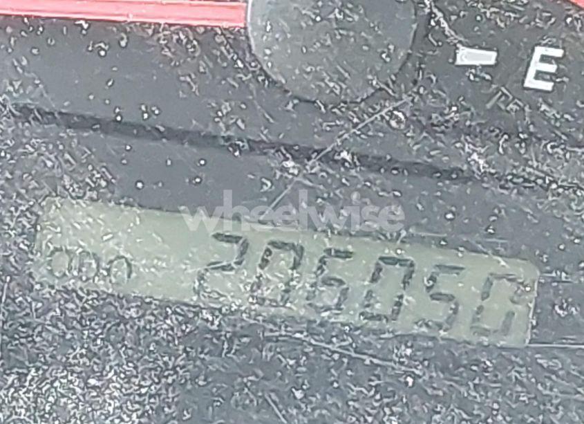 Photo 12 of 2002 Toyota Camry XLE V6 (VIN 4T1BF30K22U007310)