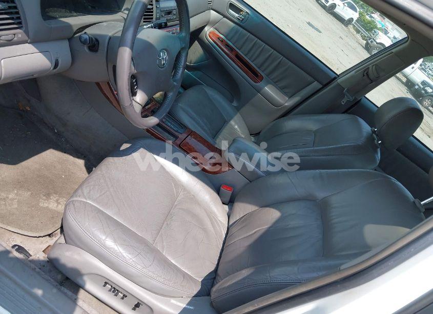 Photo 15 of 2002 Toyota Camry XLE V6 (VIN 4T1BF30K22U007310)