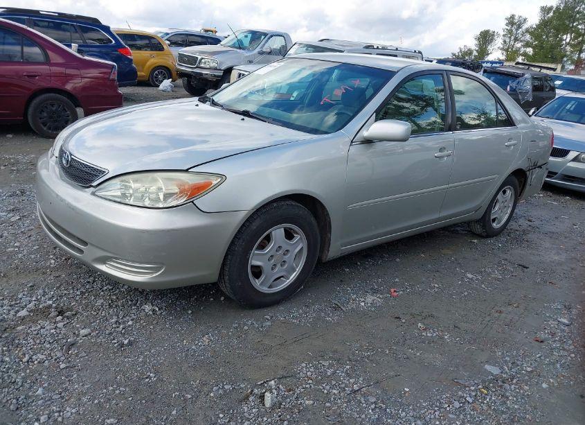 Photo 2 of 2002 Toyota Camry LE V6 (VIN 4T1BF30K22U029467)