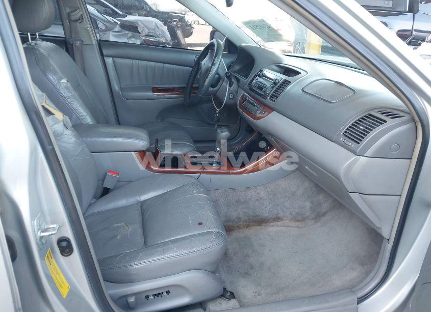 Photo 5 of 2002 Toyota Camry XLE V6 (VIN 4T1BF30K22U031400)