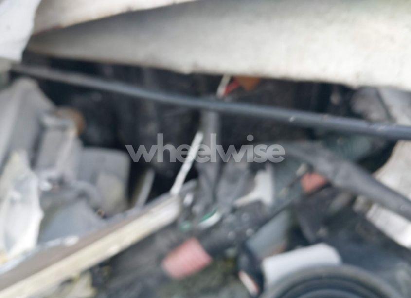 Photo 10 of 2002 Toyota Camry XLE V6 (VIN 4T1BF30K22U503708)