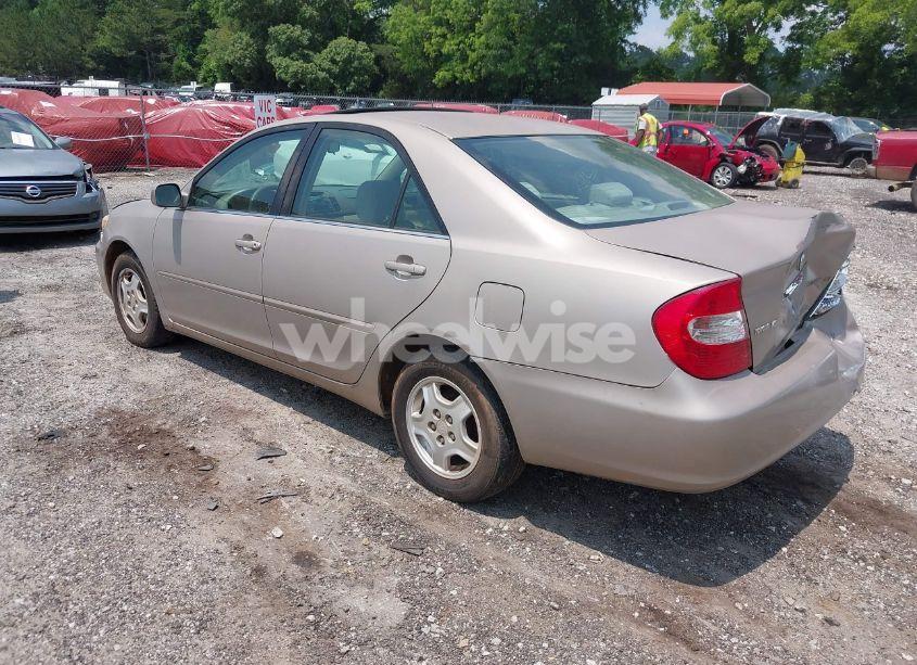 Photo 3 of 2002 Toyota Camry LE V6 (VIN 4T1BF30K22U504096)